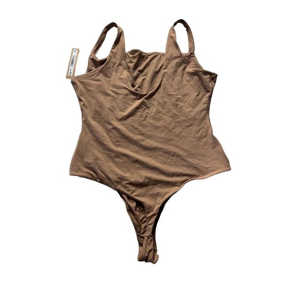 Skims Women's Sienna Fits Everybody Square Neck Sleeveless Bodysuit Size XL NWT - Picture 2 of 4